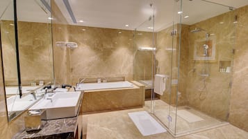 Presidential Suite | Bathroom | Shower, rainfall showerhead, free toiletries, towels