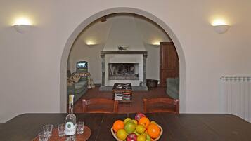 Traditional Apartment, 3 Bedrooms (Vignaalta) | View from room