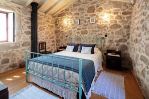 Casa de campo romántica, 1 habitación (Casa da Matilde) | Mobiliario individual, tabla de planchar con plancha, wifi gratis