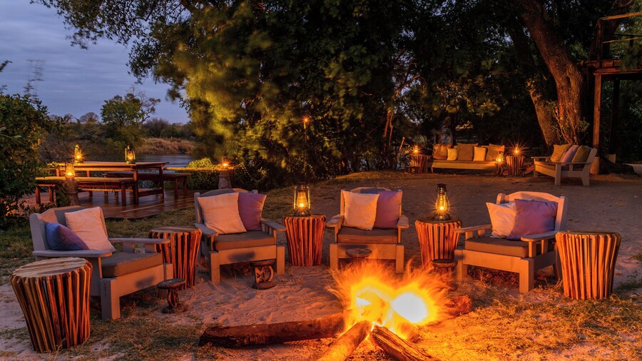 Sindabezi Island Camp