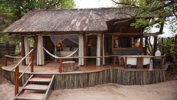 Honeymoon-Chalet | 1 Schlafzimmer, hochwertige Bettwaren, Zimmersafe, BettwÀsche