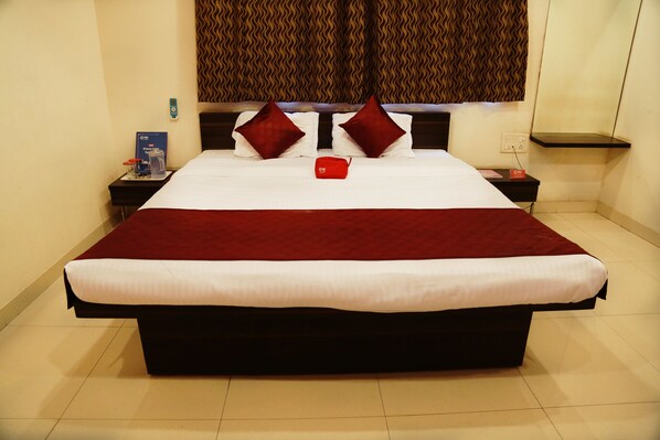 Standard Double or Twin Room, 1 Double Bed, Private Bathroom | In-room safe, desk, rollaway beds, free WiFi