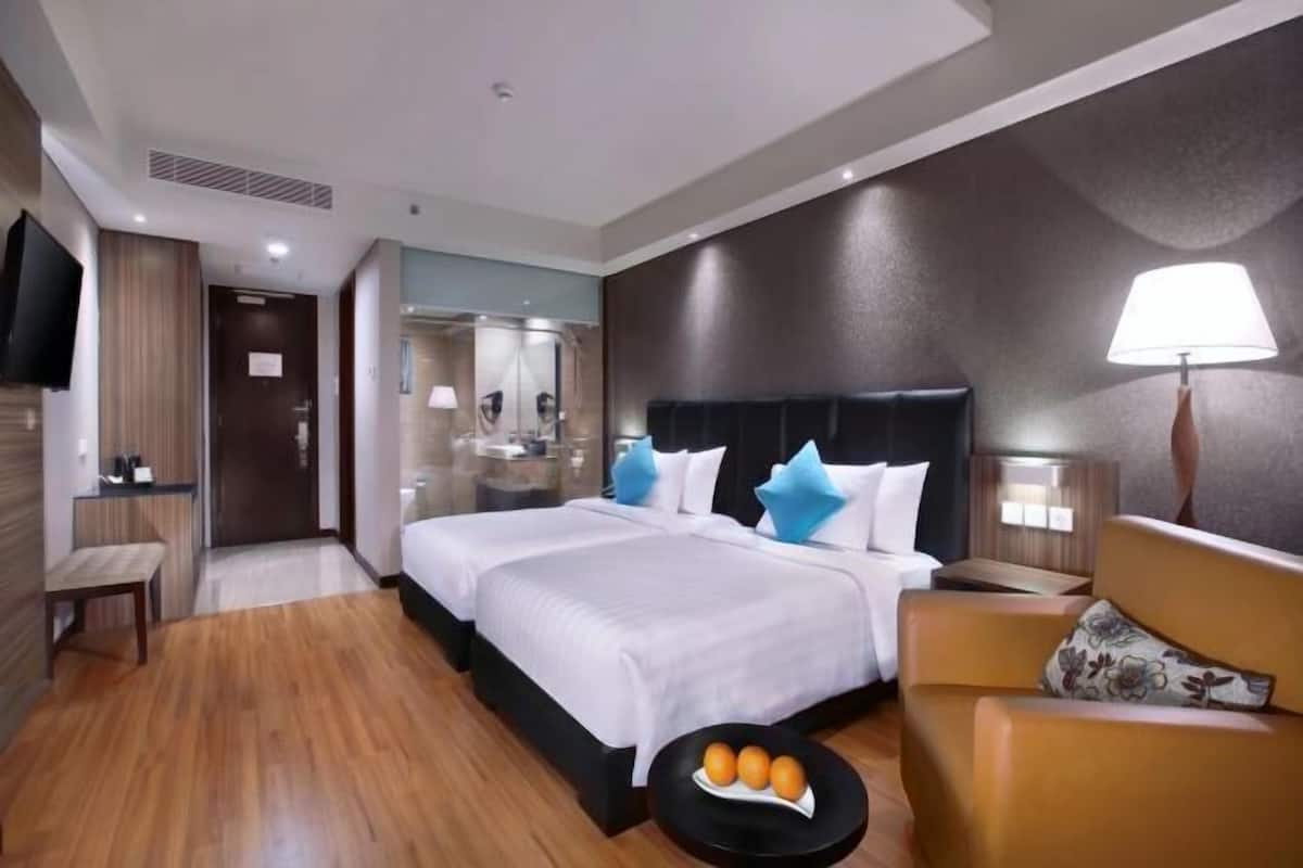 1 bedroom, minibar, in-room safe, desk