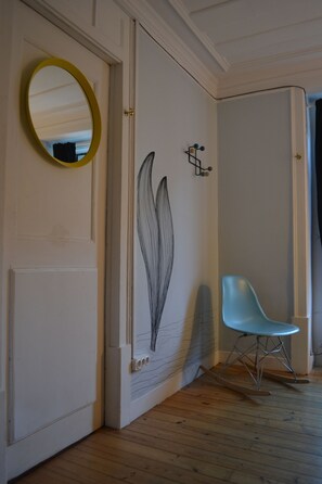 Dormitorio compartido, dormitorio mixto, baño compartido (1 Bed in a 3 Bed Dorm) | Caja de seguridad en la habitación, cortinas blackout y wifi gratis