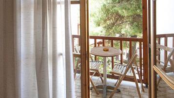 Triple Room, City View | Balcony