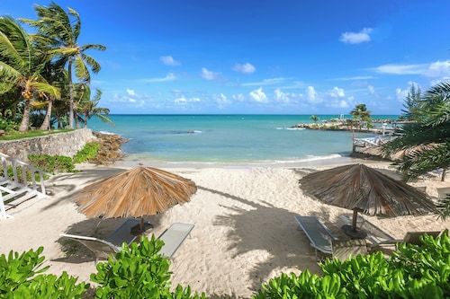 Ocean Point Beach Resort & Spa - Adults Only