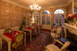 Dining - B&B Next Door (Bruges)