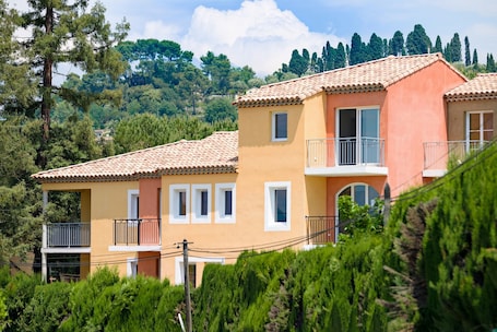 Front of property. Adonis Mougins
