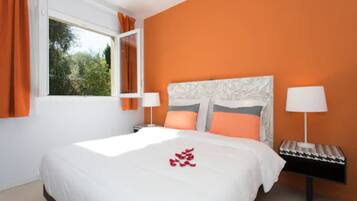 Cortinas blackout y sistema de insonorización