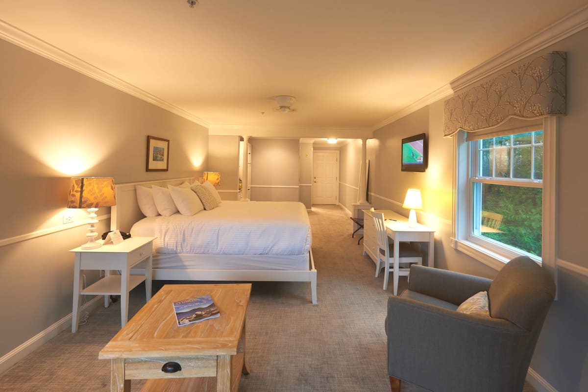 Main Inn First Floor | Ropa de cama de alta calidad y camas con pillow-top