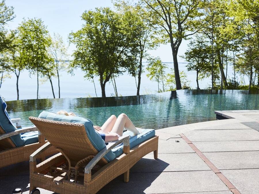 Outdoor pool, sun loungers