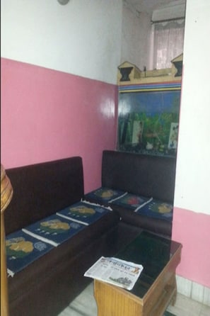 Chambre Standard, 1 chambre | Coffres-forts dans les chambres, bureau, fer et planche à repasser