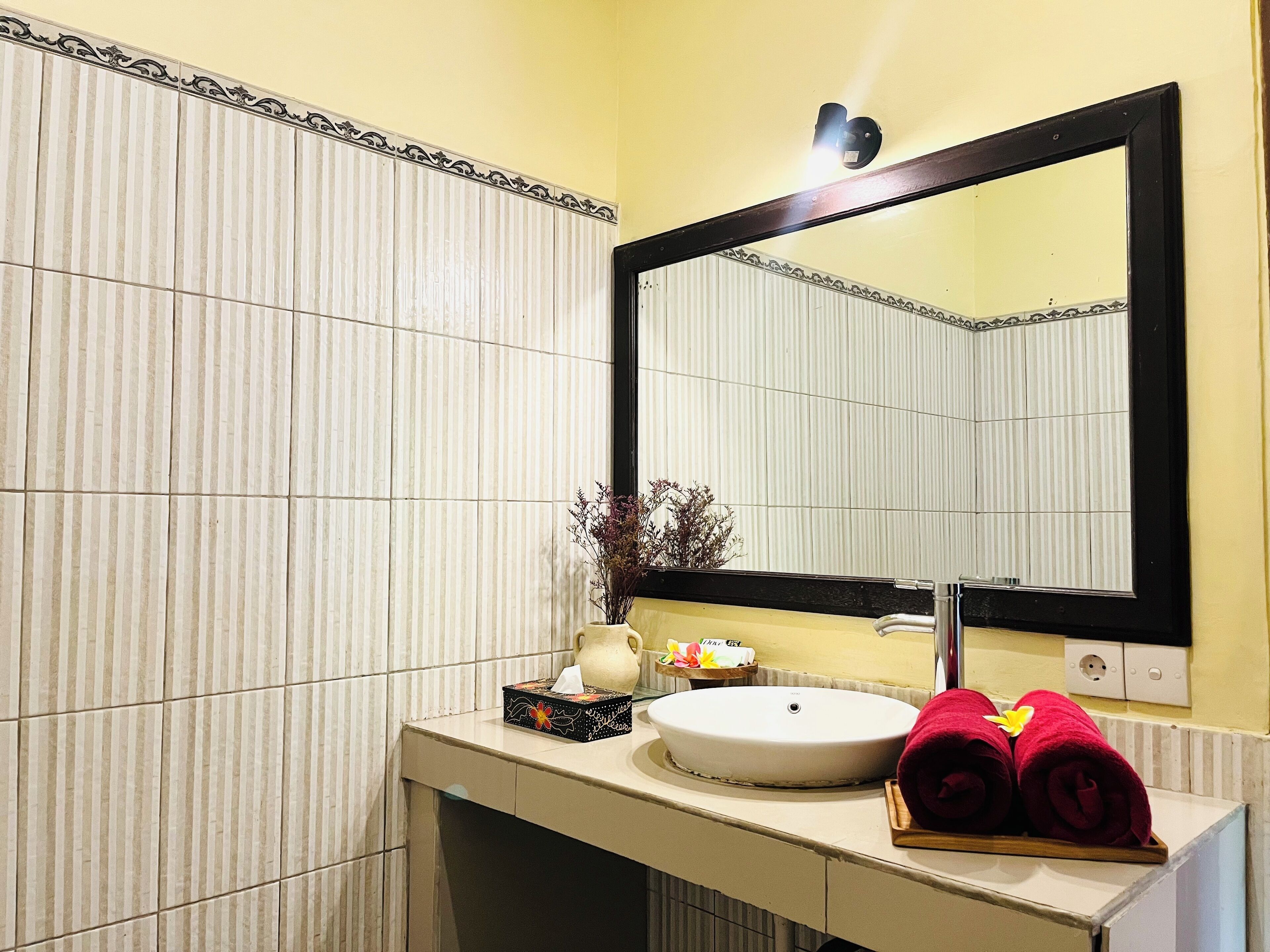 디럭스룸 | 욕실 | 샤워 시설, 무료 세면용품, 타월