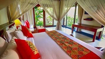 3 bedrooms, minibar, in-room safe, desk