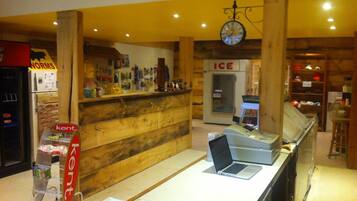 ุงูู
ูุดุฃุฉ ู
ู ุงูุฏุงุฎู