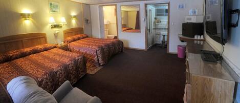 Escritorio, espacio para trabajar con laptop y insonorización