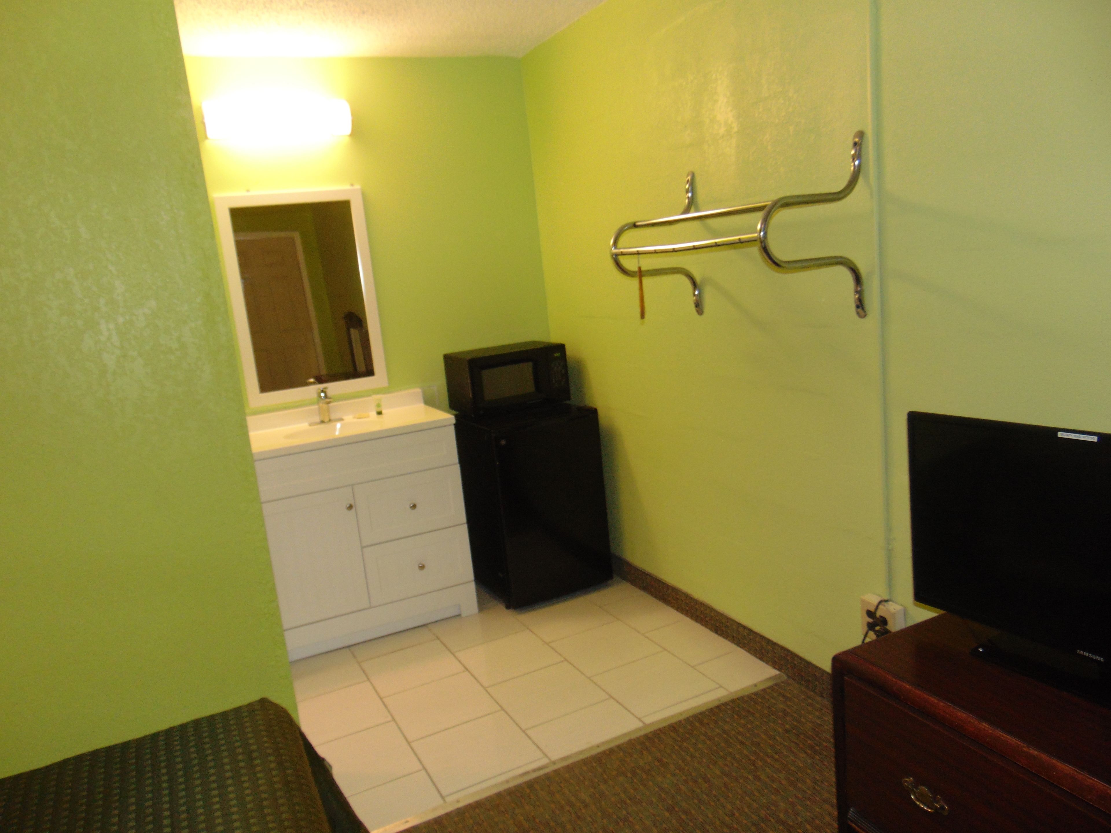 Standard Double Room, Smoking | Free WiFi, bed sheets