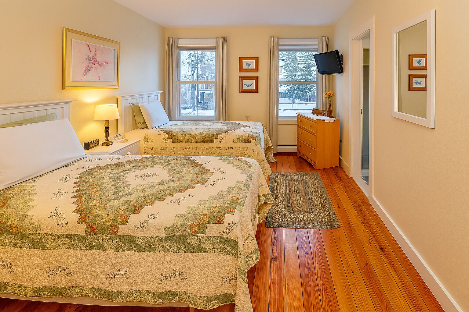 Habitación Confort | Decoración personalizada, muebles diferentes y wifi gratis 