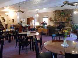 Área de estar no saguão