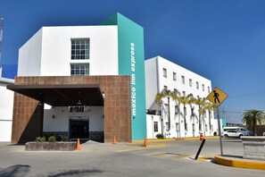 Front of property - Mexico Inn Express Salamanca (Salamanca)