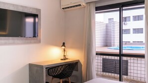 Standaard kamer | Een kluis op de kamer, een bureau, gratis wifi, beddengoed