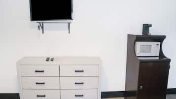 Chambre Standard, 1 grand lit | Bureau, fer et planche à repasser, Wi-Fi gratuit, draps fournis