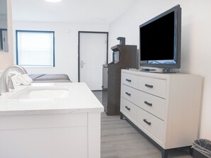 Standard Room, 2 Double Beds | Desk, iron/ironing board, free WiFi, bed sheets