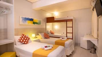 Suite (Quadruple) | Minibar, iron/ironing board, free WiFi, bed sheets
