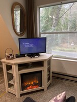 Signature Studio Suite, Multiple Beds, Kitchenette, Garden Area | Premium bedding, pillowtop beds, individually decorated