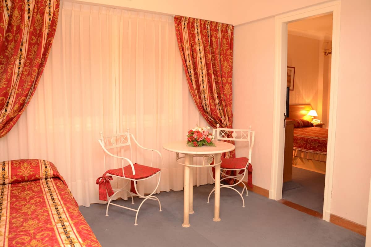 Minibar, in-room safe, desk, blackout drapes