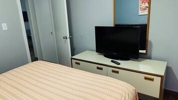 Suite, 1 Bedroom | Desk, iron/ironing board, WiFi (free), bed sheets