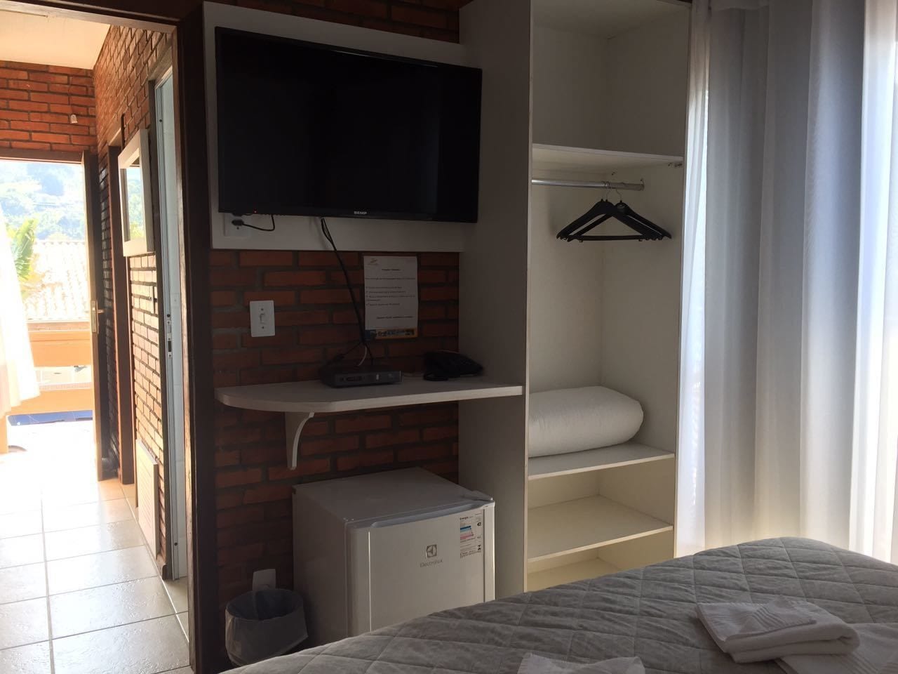 Minibar, Wi-Fi gratuit, draps fournis