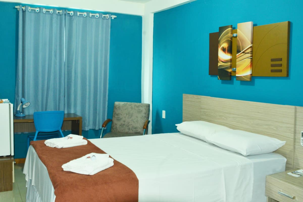 superior double room single use, mixed dorm | minibar, desk, soundproofing, free wifi