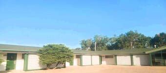 HomeTown Inn By OYO Lakin, KS