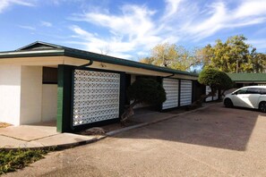 Reception - HomeTown Inn By OYO Lakin, KS (Lakin)