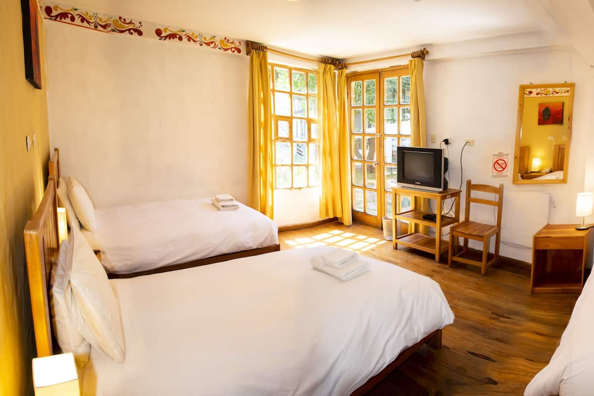 Standard Triple Room | In-room safe, blackout drapes, free WiFi