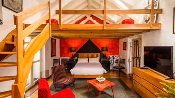 Family Room, Balcony | In-room safe, blackout curtains, free WiFi