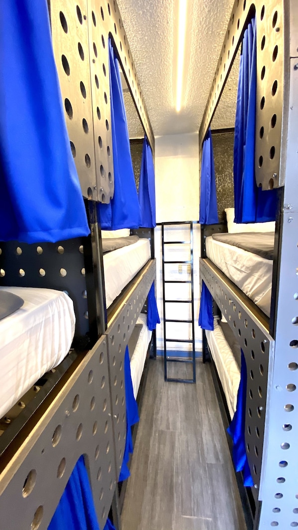 Dormitorio mixto | Shared bathroom