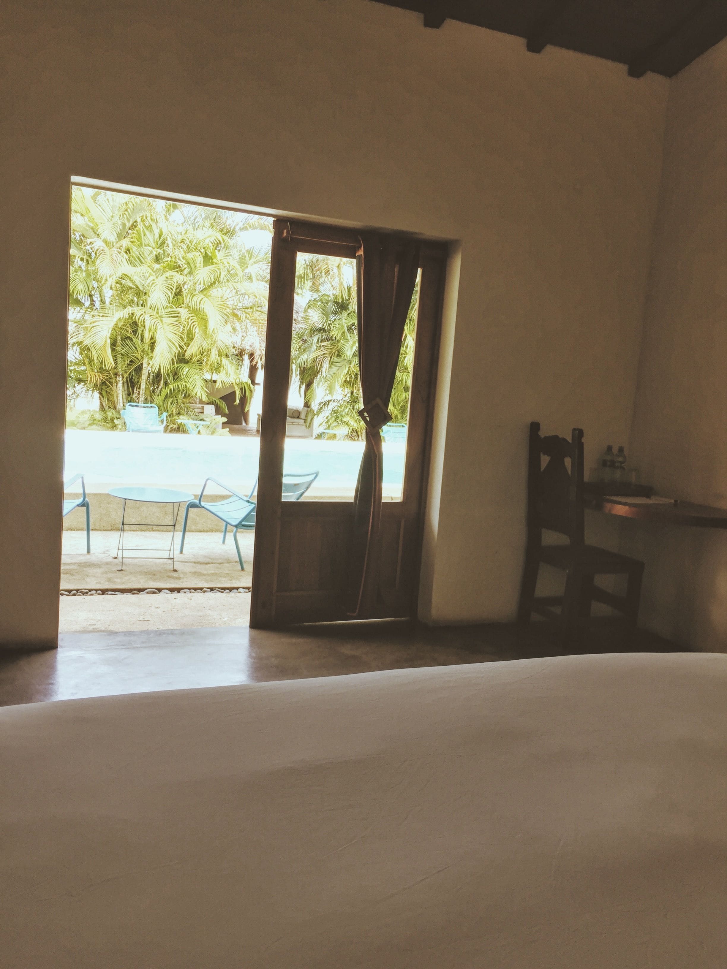 Kahden hengen deluxe-huone, 1 makuuhuone, näköala uima-altaalle, uima-altaan luona | Näkymä huoneesta