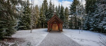 Mulvehill Creek Wilderness Inn