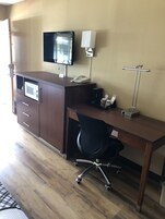 Decoración personalizada, muebles diferentes y escritorio 