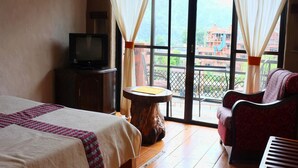 Standard Twin Room | In-room safe, WiFi (free) - Sampada Inn (Pokhara)