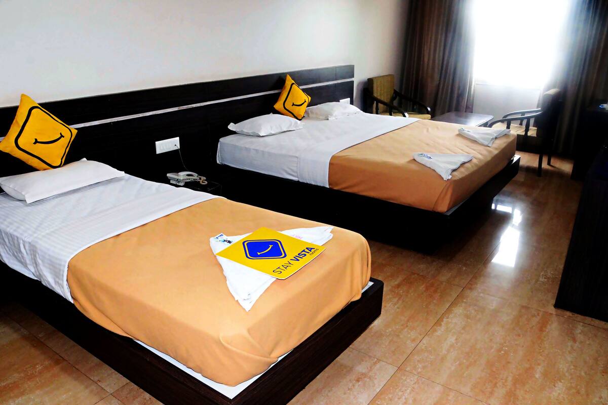 Standard Double Room, 1 Double Bed | Minibar, desk, iron/ironing board