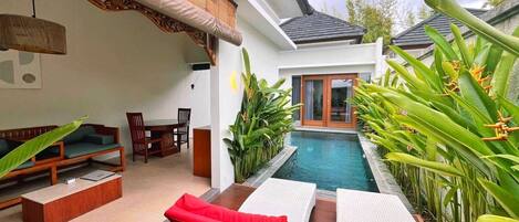 Deluxe-Villa, 1 Schlafzimmer, eigener Pool | Hochwertige Bettwaren, Pillowtop-Betten, Minibar, Zimmersafe