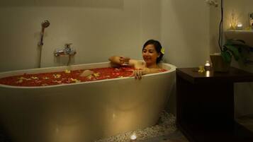 Body treatments, aromatherapy, hot stone massages, body scrubs, facials