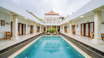 Outdoor pool, pool umbrellas
