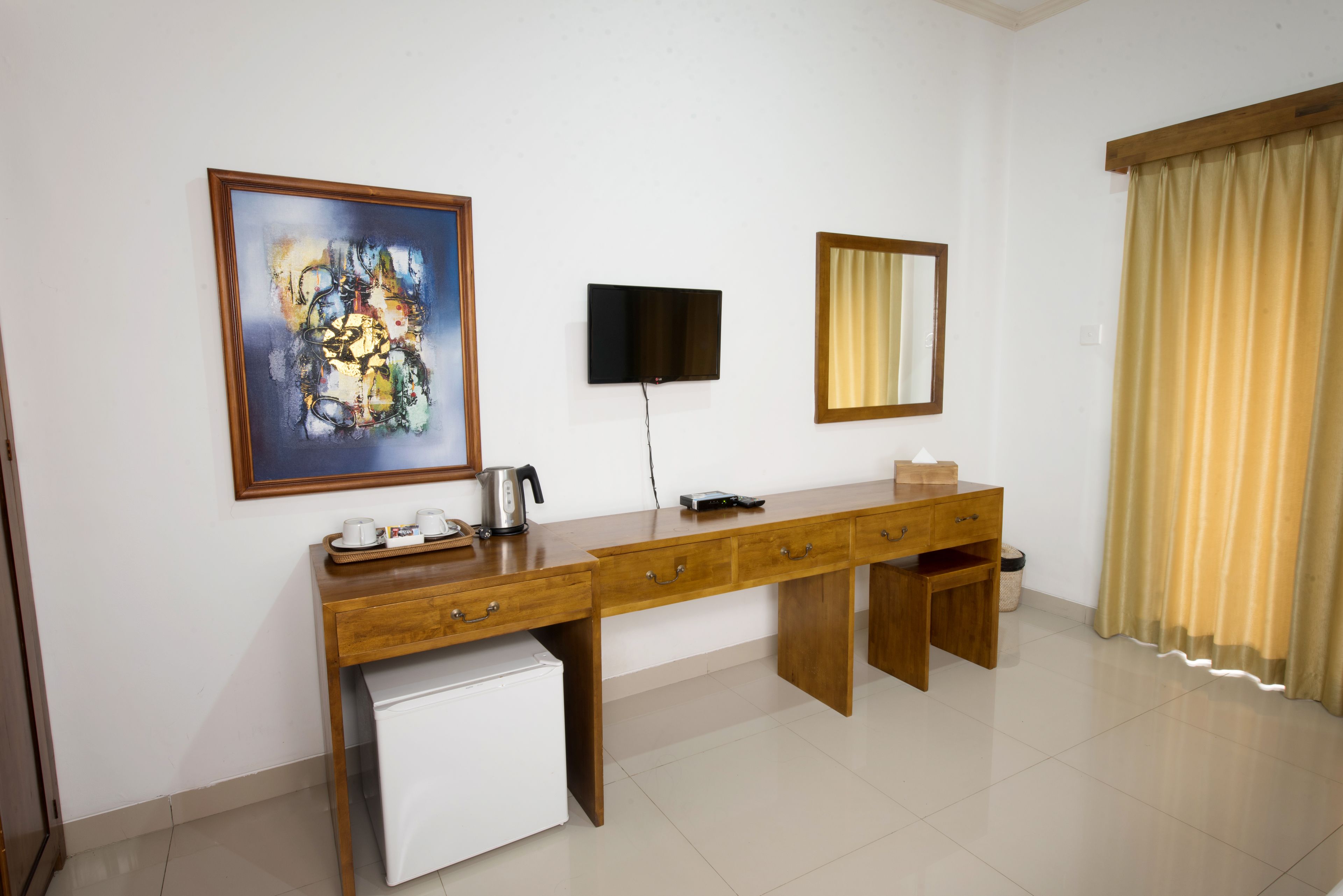 deluxe room, 1 bedroom, private bathroom, poolside | mini fridge