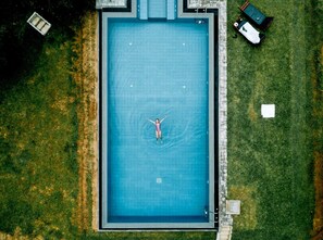 Outdoor pool, an infinity pool