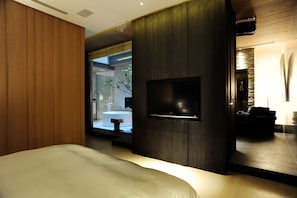 Down duvets, desk, rollaway beds, free WiFi - Motel Stars Motel (Taichung)