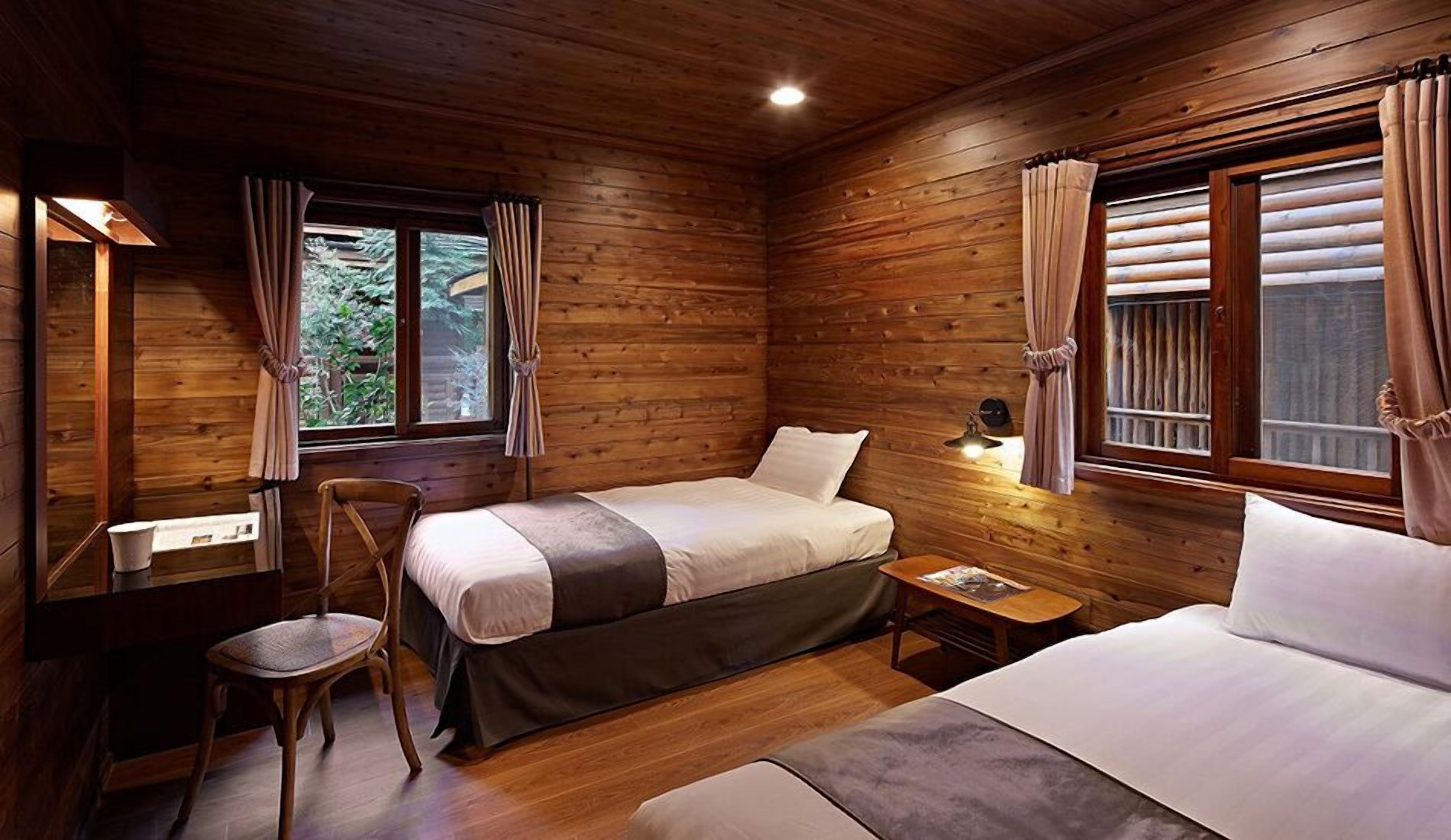 quadruple room (include dinner and breakfast) | premium bedding, down duvets, desk